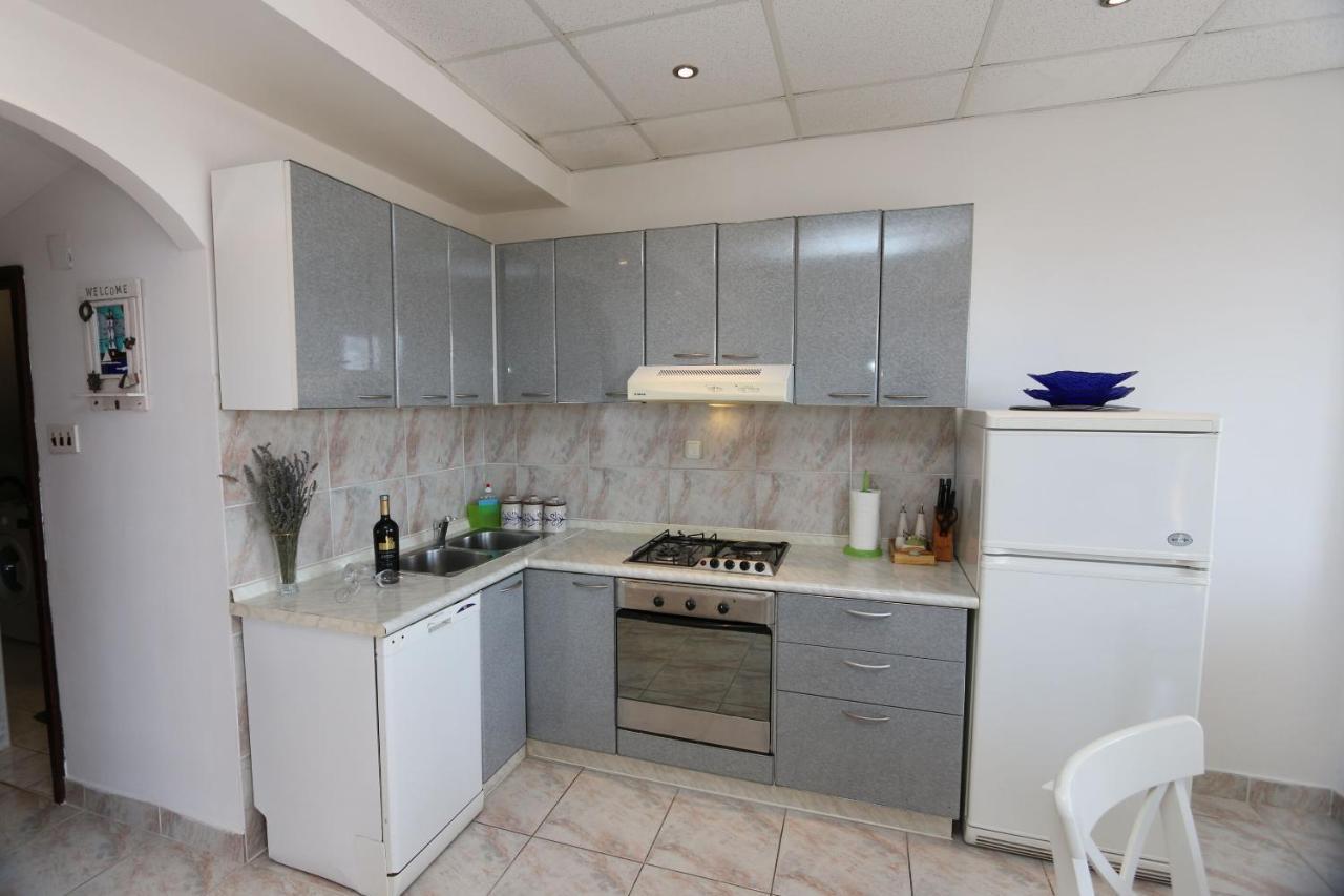 Apartment Lidija Šilo Buitenkant foto